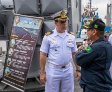 Navio de Guerra da Marinha recebe 750 visitantes