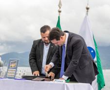 Governador anuncia investimento de R$ 1 bi no Píer em "T" na festa dos 90 anos do Porto de Paranaguá