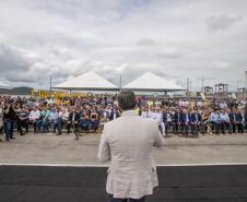 Governador anuncia investimento de R$ 1 bi no Píer em "T" na festa dos 90 anos do Porto de Paranaguá