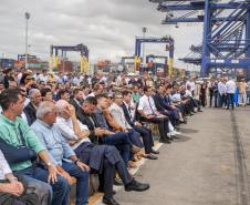 Governador anuncia investimento de R$ 1 bi no Píer em "T" na festa dos 90 anos do Porto de Paranaguá