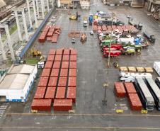 Porto de Paranaguá recebe estruturas gigantes do Exército