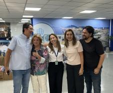 Voluntariado monta kits da campanha “Páscoa para Todos”