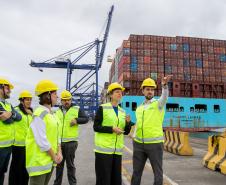 Aprovação de licitação do Canal de Acesso atrai investidores belgas ao Porto de Paranaguá