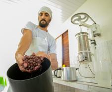 2ª Oficina da Portos do Paraná sobre coleta e despolpa do açaí juçara é realizada no litoral 