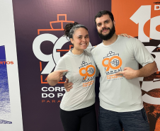 Em contagem regressiva, atletas garantem os últimos kits na véspera da 3ª Corrida do Porto