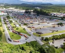 Porto de Paranaguá recebe o maior volume de caminhões da história no Pátio de Triagem