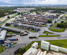 Porto de Paranaguá recebe o maior volume de caminhões da história no Pátio de Triagem