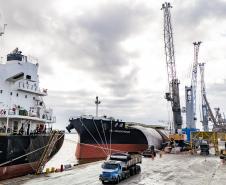 Em menos de 40 dias, Paranaguá supera maior movimentação de fertilizantes com apenas um navio