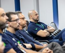 Auditores da Receita Federal visitam instalações do Porto de Paranaguá