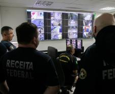 Auditores da Receita Federal visitam instalações do Porto de Paranaguá