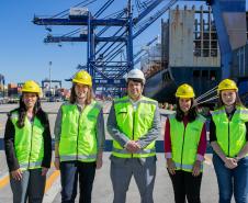 Vice-cônsul dos EUA em São Paulo visita o Porto de Paranaguá