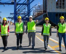 Vice-cônsul dos EUA em São Paulo visita o Porto de Paranaguá