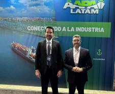 Infraestrutura e inovação logística colocam Portos do Paraná entre os melhores das Américas em Lima no Peru 