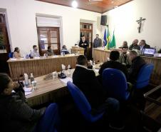 Portos do Paraná detalha obra de pavimentação em Antonina durante sessão na Câmara