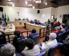 Portos do Paraná detalha obra de pavimentação em Antonina durante sessão na Câmara