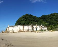 Convênio entre a Portos do Paraná e UFPR promove estudo inédito de preservação do patrimônio histórico na Ilha do Mel