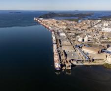 Porto de Paranaguá registra movimento extraordinário de mais de 2,5 mil caminhões no Pátio de Triagem