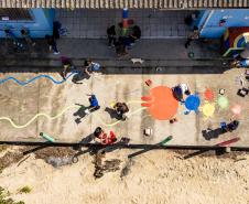 Oficina de Pintura reúne comunidade e transforma escola da Ilha de Eufrasina