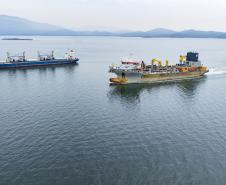 Portos do Paraná promove dragagem de manutenção do Canal de Antonina