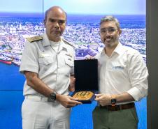 Portos do Paraná recebe a mais alta autoridade da Marinha do Brasil