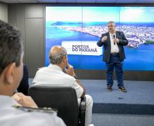 Portos do Paraná recebe a mais alta autoridade da Marinha do Brasil