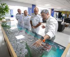 Portos do Paraná recebe a mais alta autoridade da Marinha do Brasil