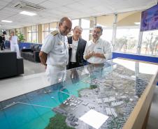Portos do Paraná recebe a mais alta autoridade da Marinha do Brasil