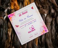 Portos do Paraná entrega mechas de cabelo doadas por colaboradores no Outubro Rosa