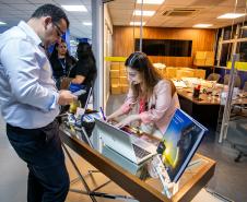 Porto de Paranaguá celebra 90 anos com exposição fotográfica dos colaboradores