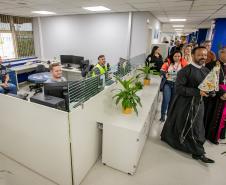 Imagem de Nossa Senhora do Rocio é recebida com homenagens no Porto de Paranaguá
