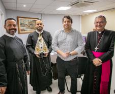Imagem de Nossa Senhora do Rocio é recebida com homenagens no Porto de Paranaguá