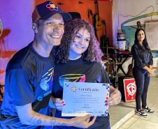 Centro Cultural realiza 1ª Formatura Cumbuca após aporte da Portos do Paraná