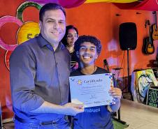 Centro Cultural realiza 1ª Formatura Cumbuca após aporte da Portos do Paraná