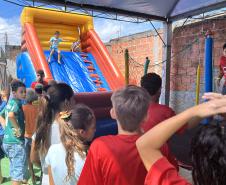 Natal Solidário da Portos do Paraná leva alegria a centenas de crianças em Paranaguá