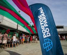 Natal Solidário da Portos do Paraná leva alegria a centenas de crianças em Paranaguá