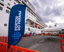 Porto de Paranaguá recebe o cruzeiro de luxo Silver Whisper pela primeira vez