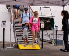 Porto de Paranaguá recebe o cruzeiro de luxo Silver Whisper pela primeira vez