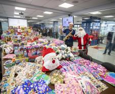 Ação Natal Solidário reúne empresas, colaboradores e comunidade para arrecadar brinquedos