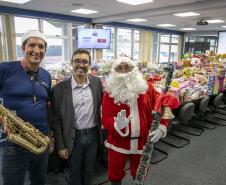 Ação Natal Solidário reúne empresas, colaboradores e comunidade para arrecadar brinquedos