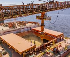 Porto de Paranaguá coloca em funcionamento tecnologia que reduz emissão de partículas no embarque de granéis