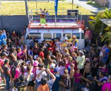 Mais de 1.500 kits são distribuídos em ação de Páscoa da Portos do Paraná