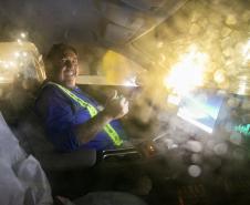 Porto de Paranaguá registra maior desembarque de veículos elétricos do Paraná