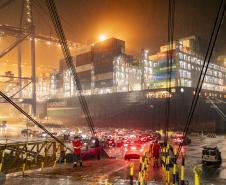 Porto de Paranaguá registra maior desembarque de veículos elétricos do Paraná