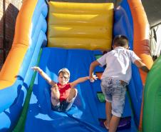 Mais de 1.500 kits são distribuídos em ação de Páscoa da Portos do Paraná