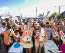 Mais de 1.500 kits são distribuídos em ação de Páscoa da Portos do Paraná