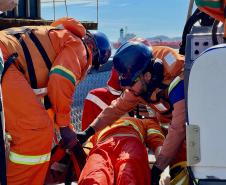 Simulado testa protocolo de “homem ao mar” no Porto de Paranaguá
