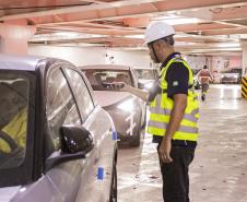 Porto de Paranaguá registra alta de 100% na movimentação de veículos em março