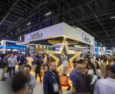 Ministro de Portos e Aeroportos visita estande da Portos do Paraná durante a Intermodal