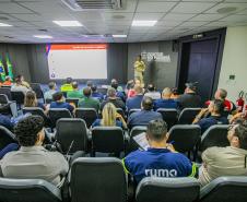 Robô de combate a incêndio é testado no Porto de Paranaguá