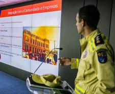 Robô de combate a incêndio é testado no Porto de Paranaguá